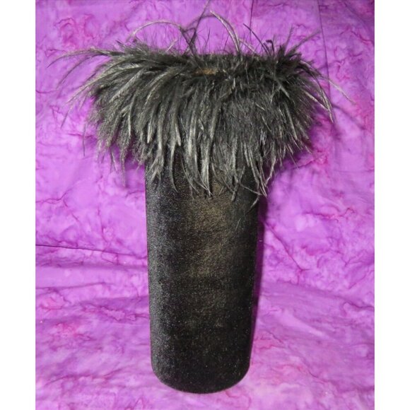 Vintage Victorian 11 inch Display Doll with case in Black Velvet with Feathers - Picture 5 of 8